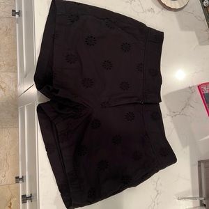 Vineyard Vines NWOT Shorts, size 6